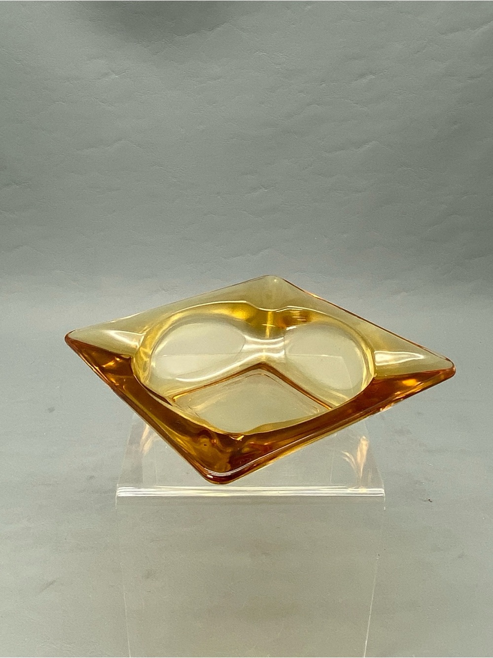 Vintage 1970s Golden Amber Glass Square Cigar Cigarette Ashtray 5.5” x 5.5”